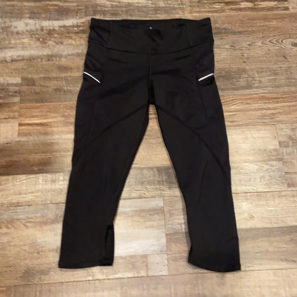 Athleta Cropped leggings size S